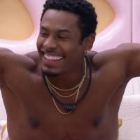 Arthur Aguiar na reta final do BBB 22 com PA e Scooby