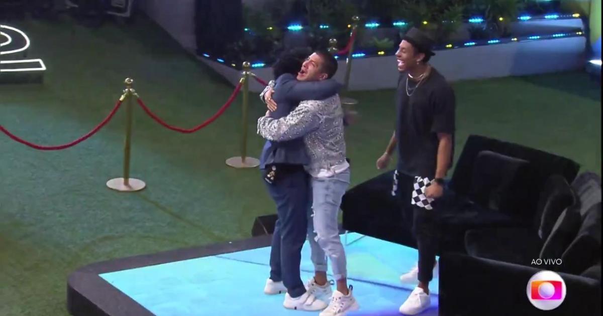 Arthur Aguiar é o campeão do BBB 22