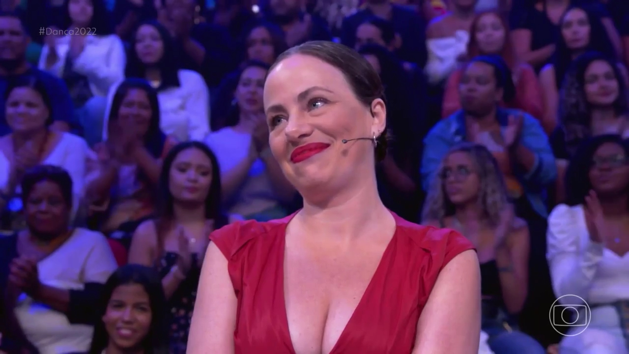Karine Teles em entrevista no Domingão
