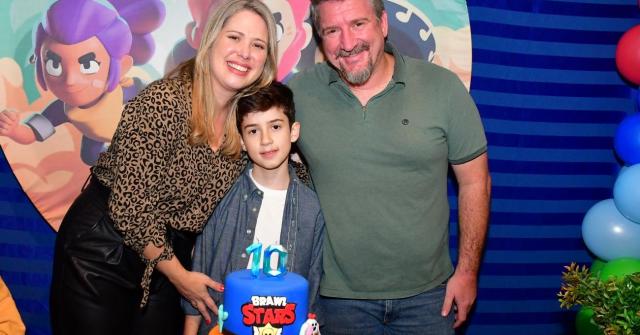 OsPaparazzi acompanha a festa de aniversário do filho de Priscilla e Renato Pulice. São os 10 anos de Enrico
