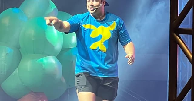 Estivemos no show de Luccas Neto em São José dos Campos. E contamos aqui por que vale a pena levar os filhos