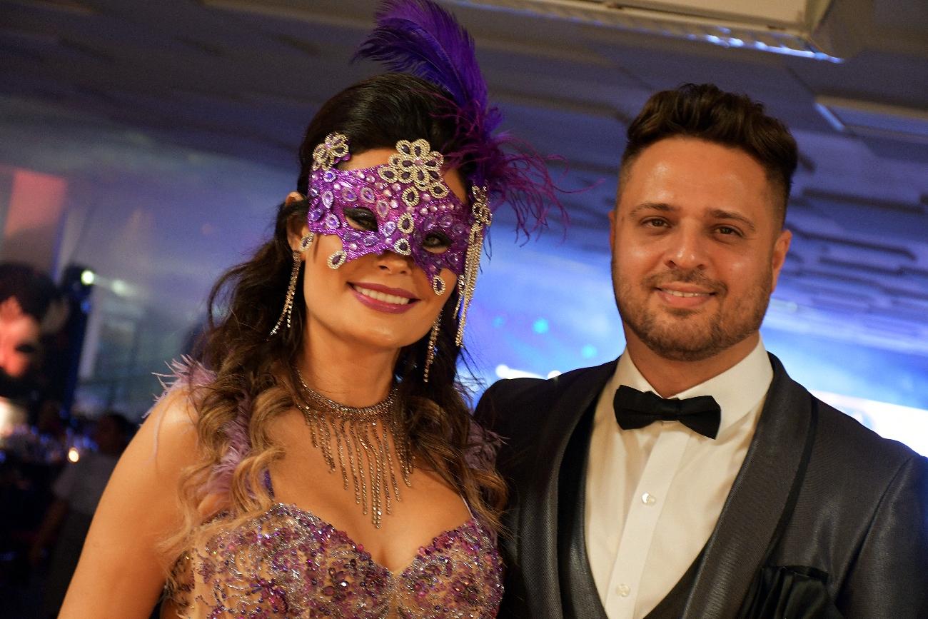 Baile de Máscaras no aniversário da Enoteca Ferreti em São José dos Campos