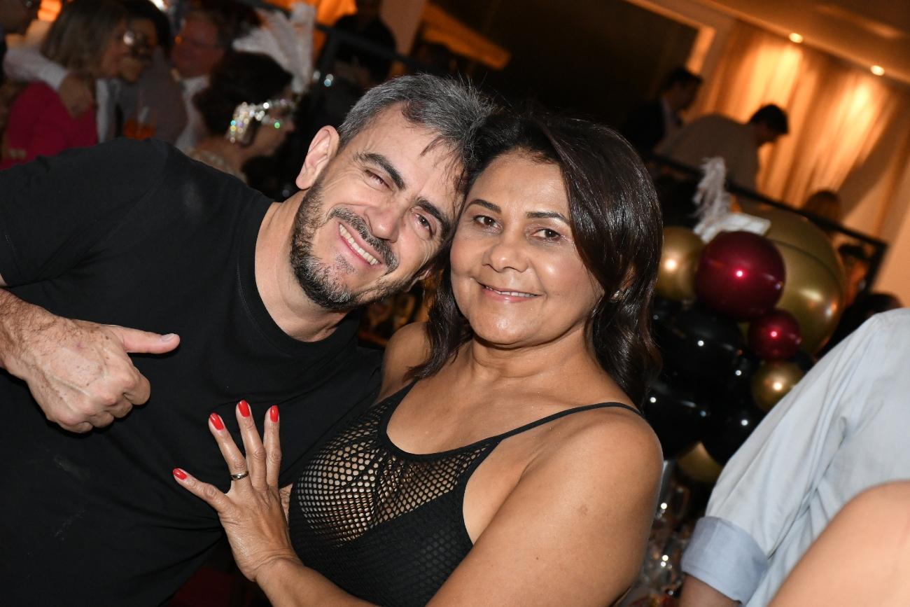 Baile de Máscaras no aniversário da Enoteca Ferreti em São José dos Campos