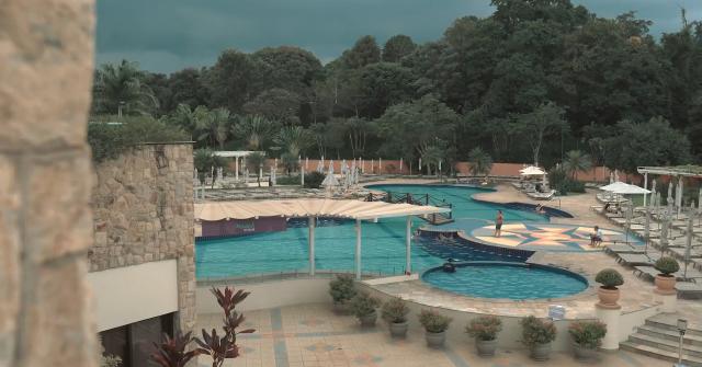 Piscina do Bourbon Atibaia em 2023 (Foto: Reprodução/ YouTube)