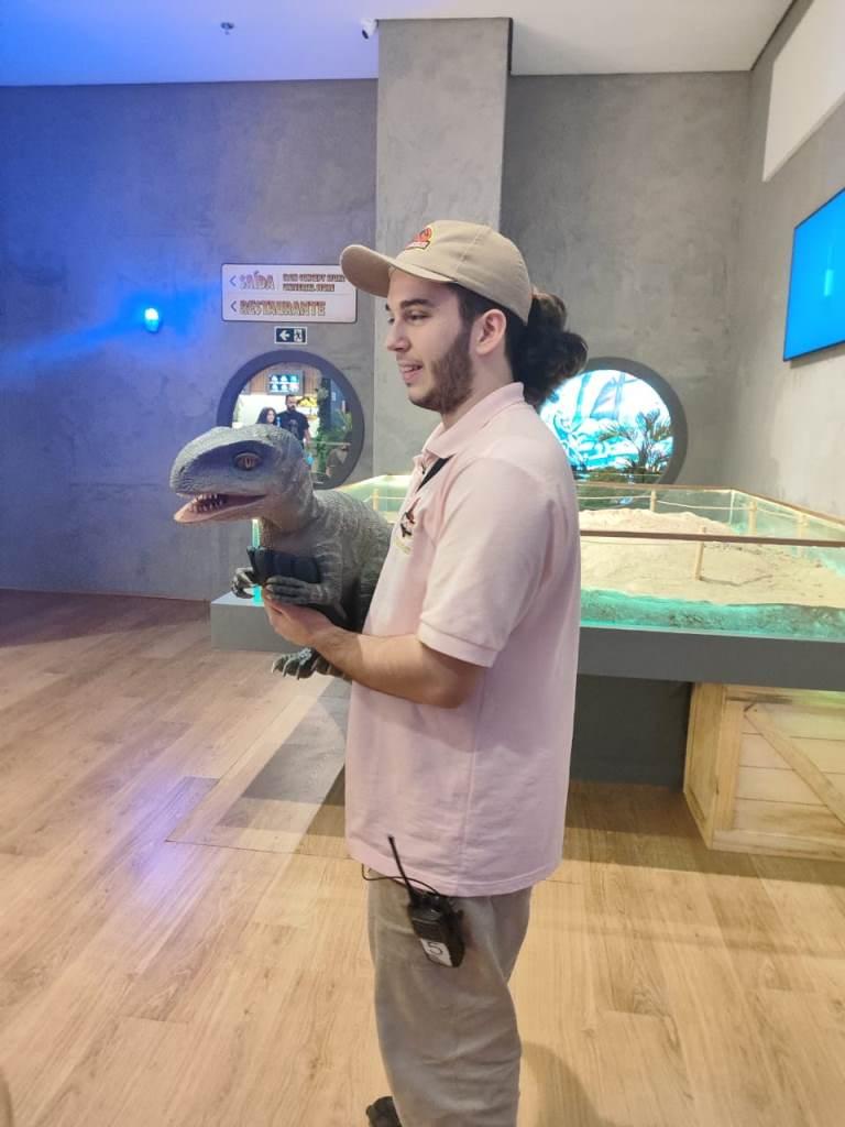 Jurassic Park Burger no Golden Square Shopping. O Parque dos Dinossauros no ABC