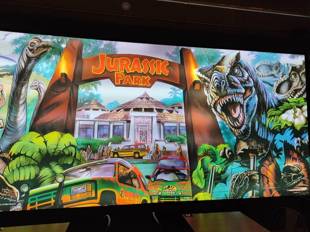 Jurassic Park Burger no Golden Square Shopping. O Parque dos Dinossauros no ABC