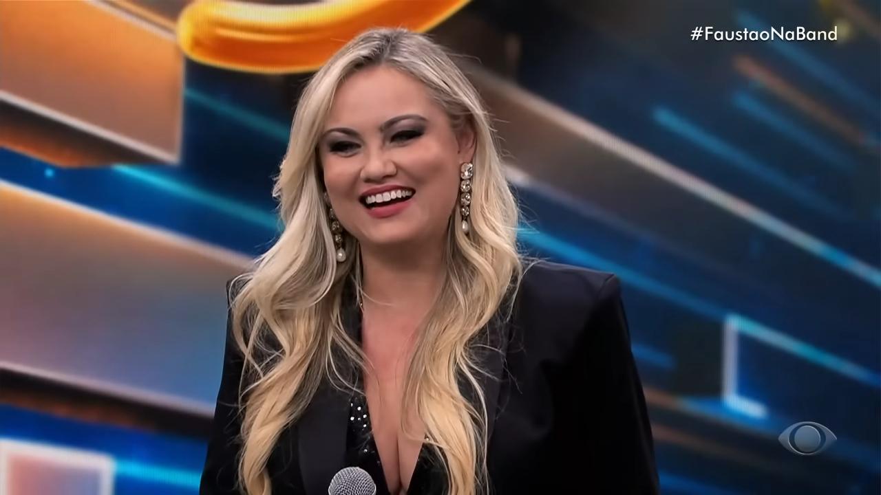 Ellen Rocche em momentos da carreira