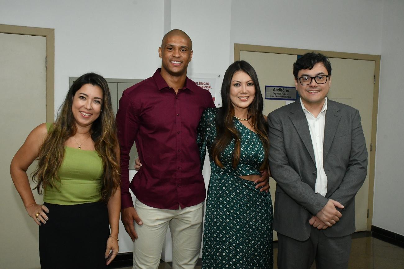 Alexandre Shiraishi da Universo ganha homenagem na Câmara de SJC