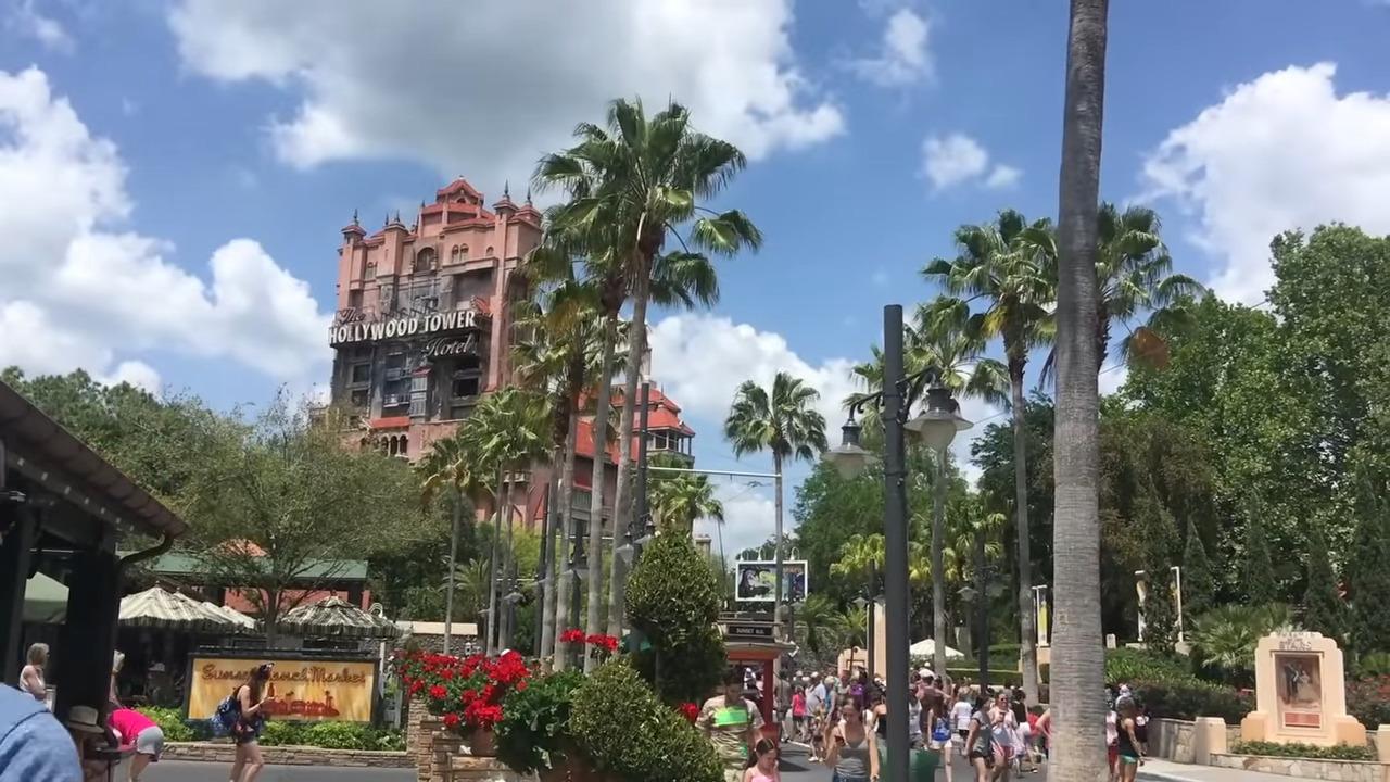 Cenas do Hollywood Studios em Orlando nos EUA (Foto: Reprodução/ YouTube)