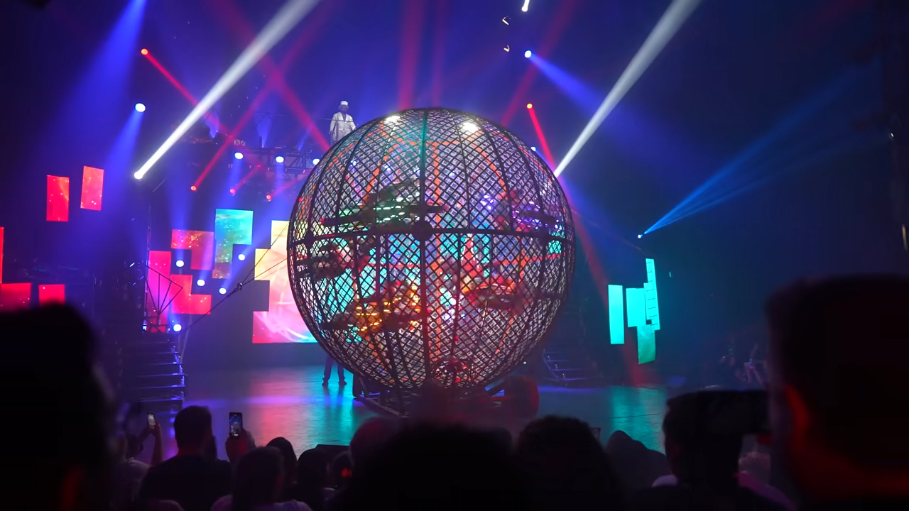 Circo Abracadabra em São José dos Campos (Foto: Reprodução/ YouTube)