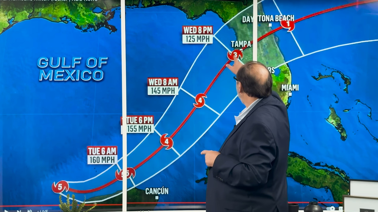 Mapa de meteorologista mostra furacão Milton em Orlando na Flórida nos EUA (Foto: Reprodução/ YouTube)
