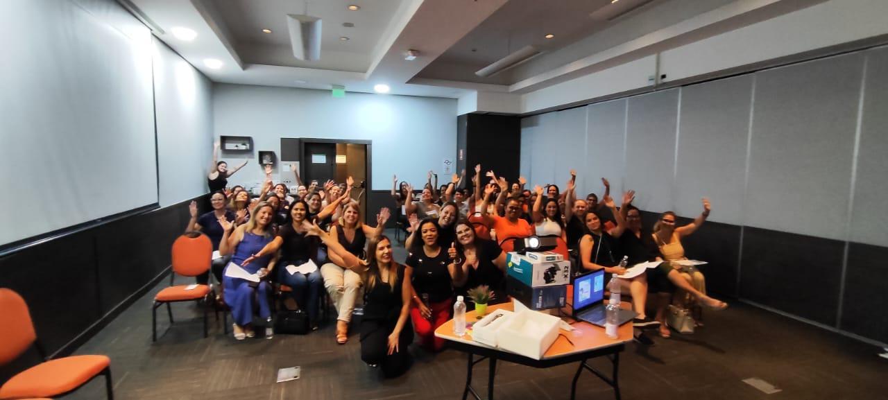Palestra 'Inclusão Escolar na Prática: caminhos e estratégias para professores que enfrentam grandes desafios' foi realizada em São José