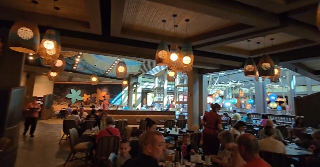 Restaurante para aniversário em Orlando (Foto: Reprodução/ YouTube)