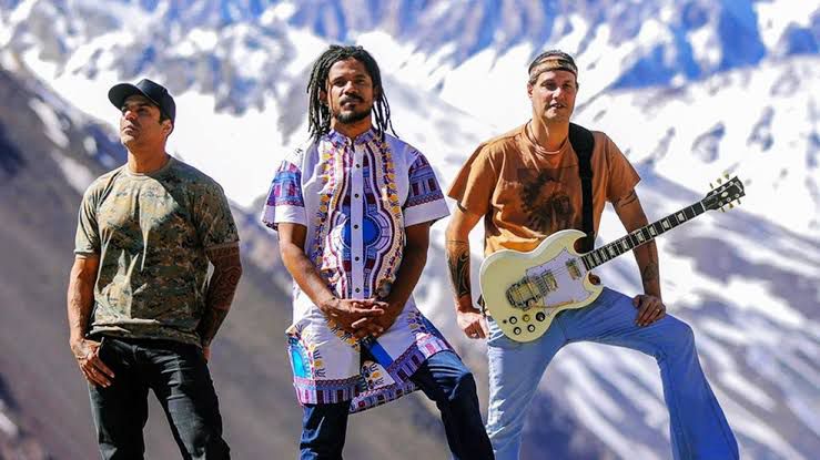 Banda Natiruts em show