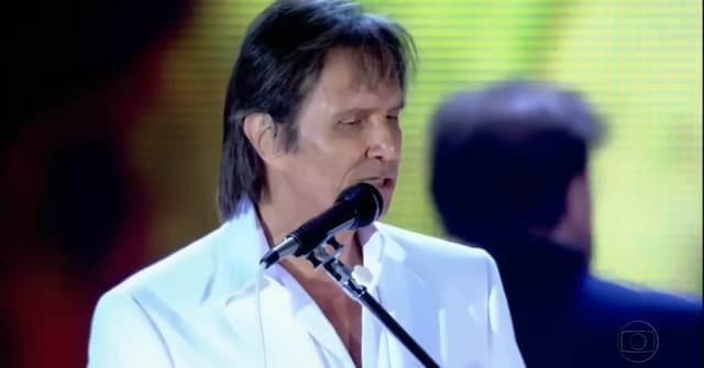 Falamos sobre o show do Rei Roberto Carlos em 4 de outubro de 2025. Dia de Nossa Senhora Aparecida é 12 de outubro