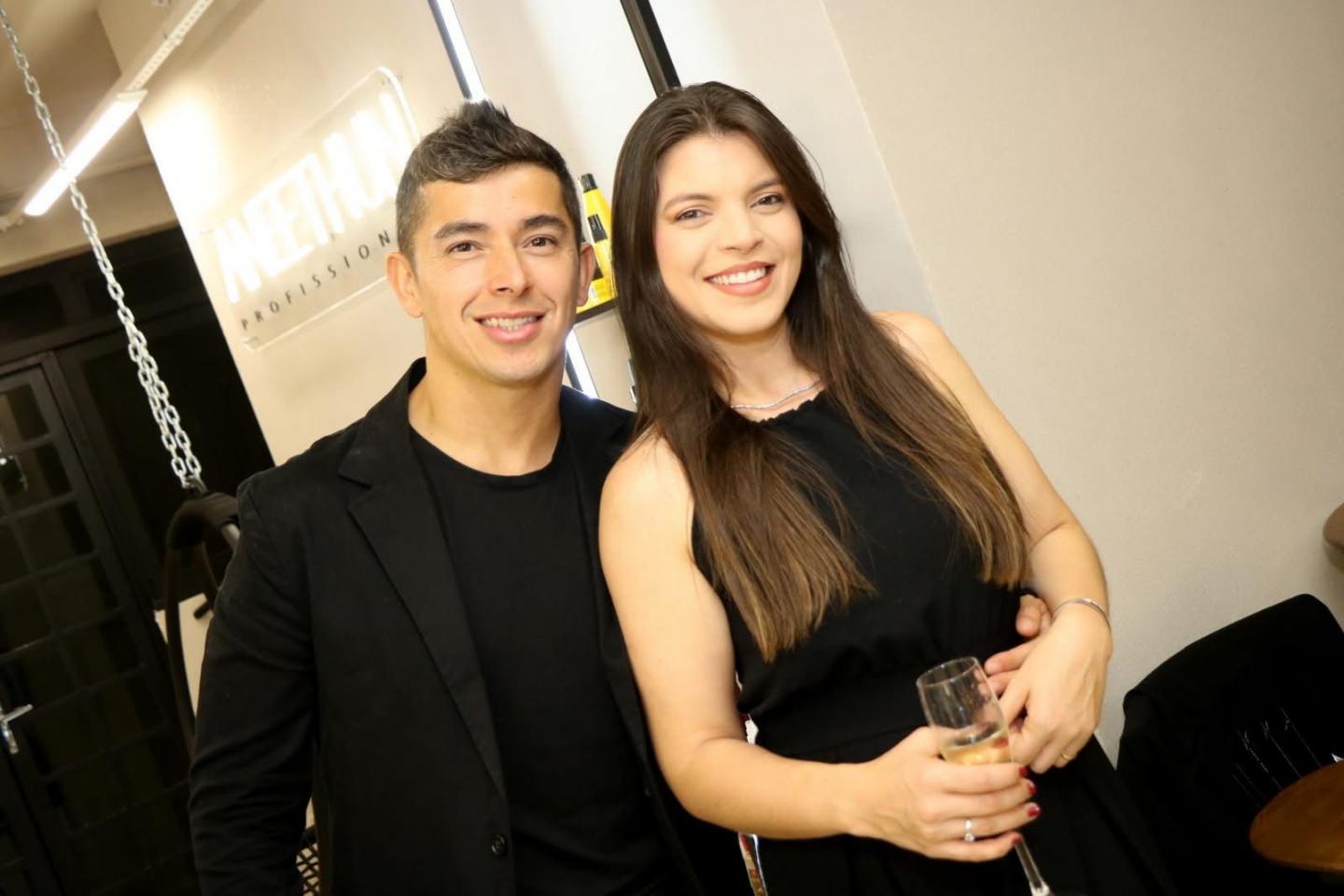 Due Company Due Co na Vila Adyana em SJC