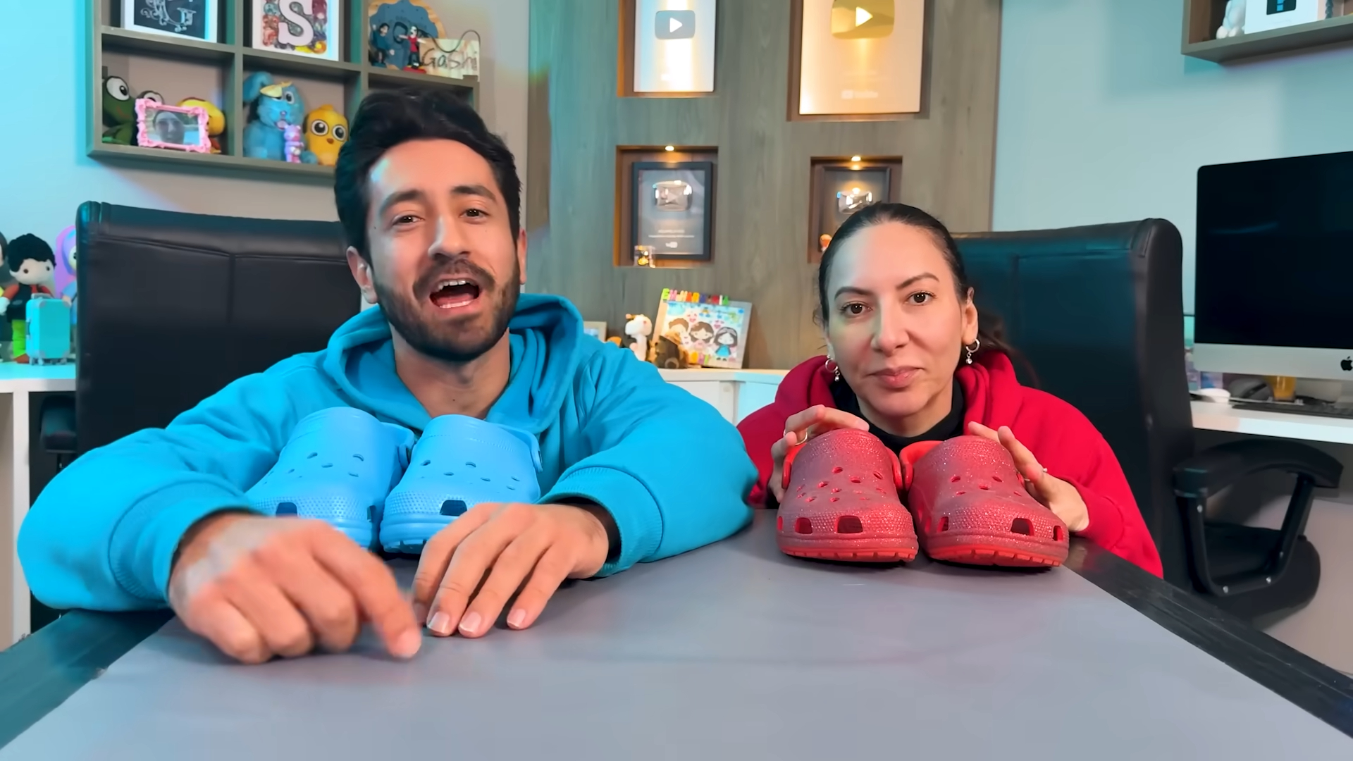 Gabriel e Shirley produzem conteúdos infantis no YouTube (Foto: Reprodução/ YouTube)