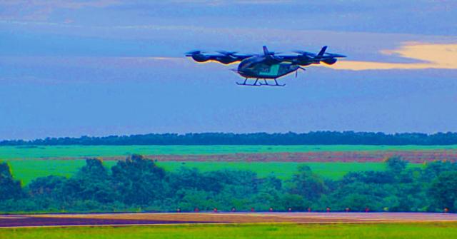 Dia histórico para o carro voador da Embraer. CEO fala sobre a decolagem da Eve Air Mobility em Gavião Peixoto