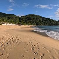 Pôr do sol na praia de Toque Toque Pequeno em São Sebastião