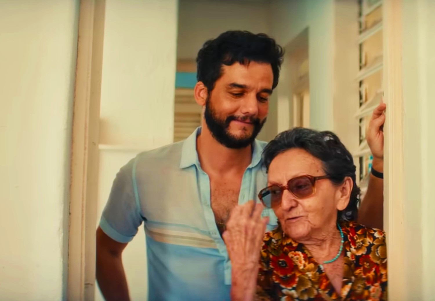 Wagner Moura no elenco rico do filme O Agente Secreto (Foto: Reprodução / Youtube)