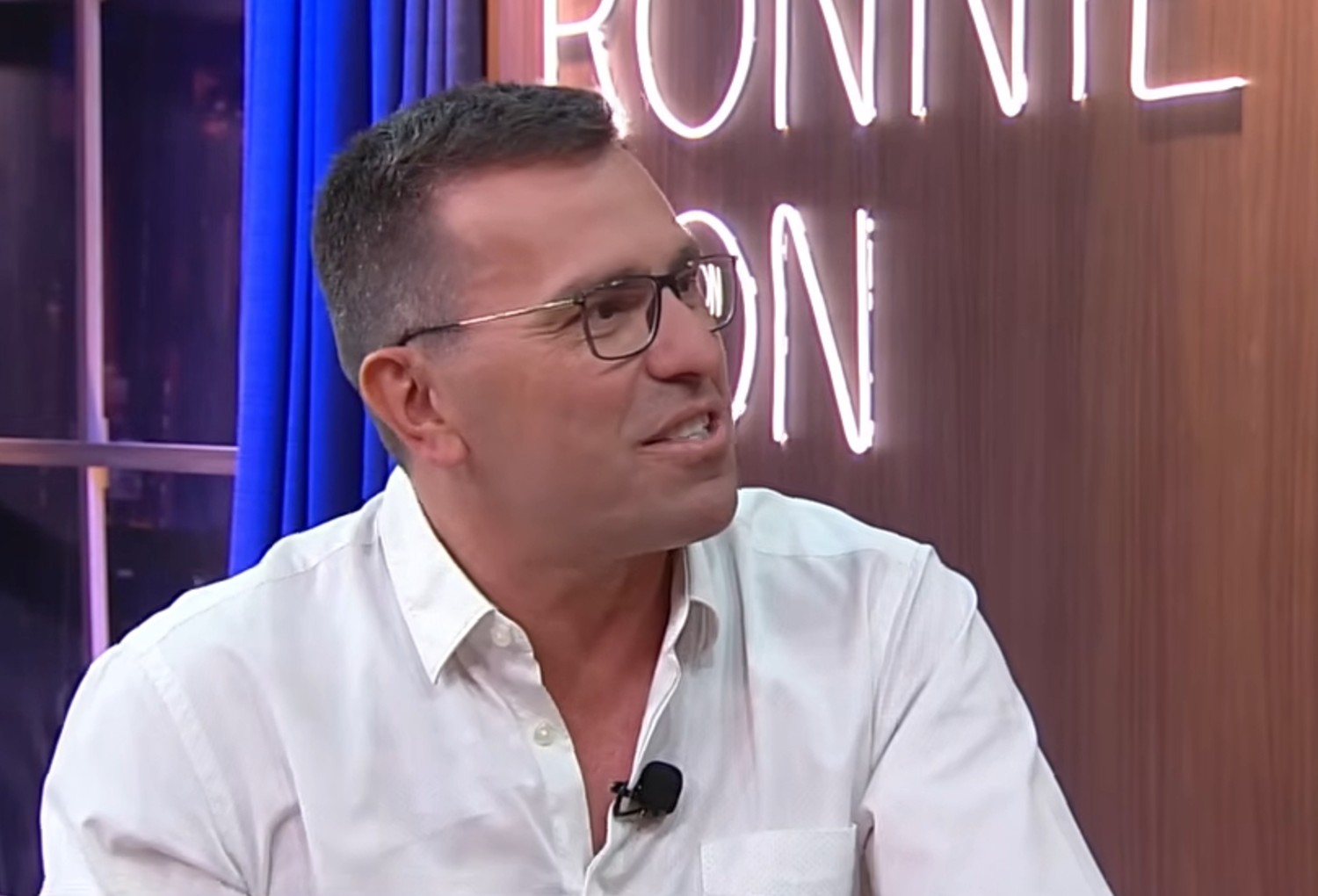 Rodrigo Bocardi com Boca TV em SJC (Foto: Reprodução / Youtube)