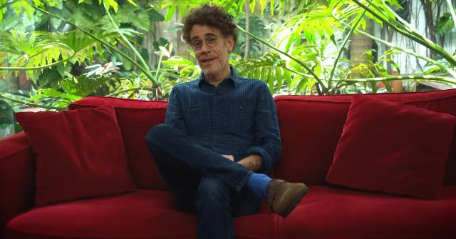 Cantor Nando Reis em entrevista (Foto: Reprodução / Youtube)