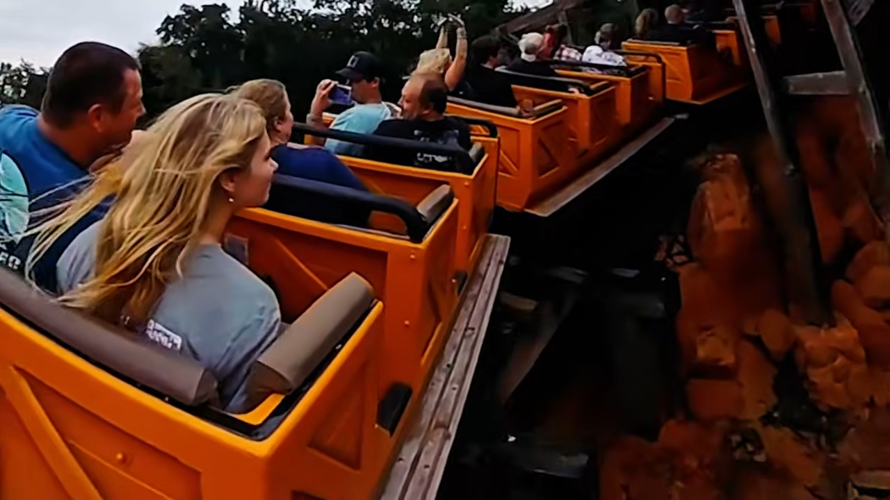 Ela voltou! Mas como ficou? Contamos todos os detalhes da Big Thunder Mountain no Magic Kingdom em Orlando