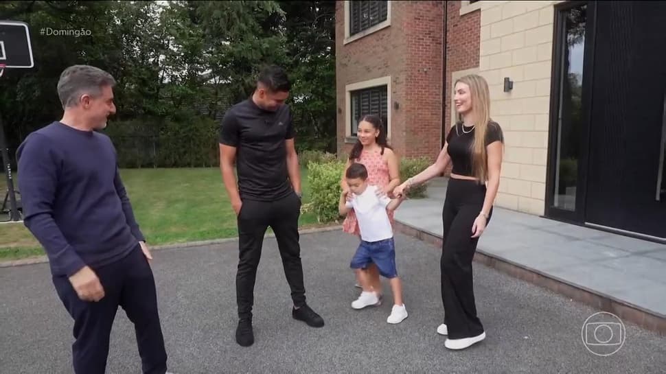 Família do jogador Casemiro, do Brasil, em São José dos Campos