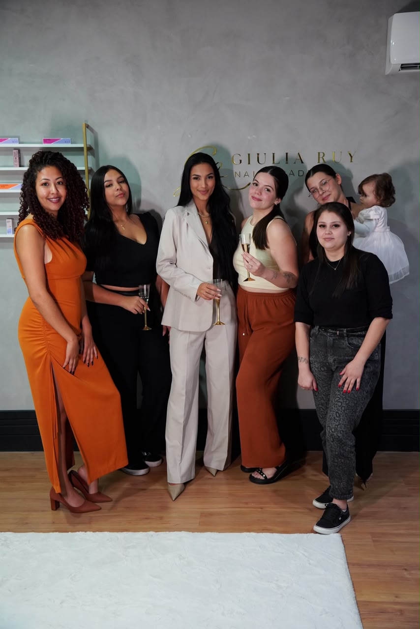Giulia Ruy e equipe